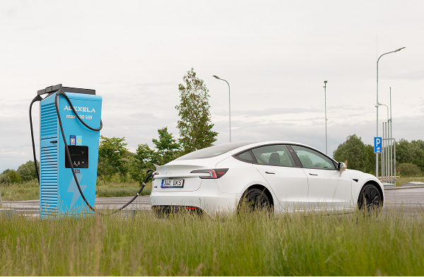 Alexela laadimisjaam